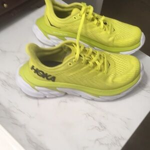 Hoka Edge Women 6.5